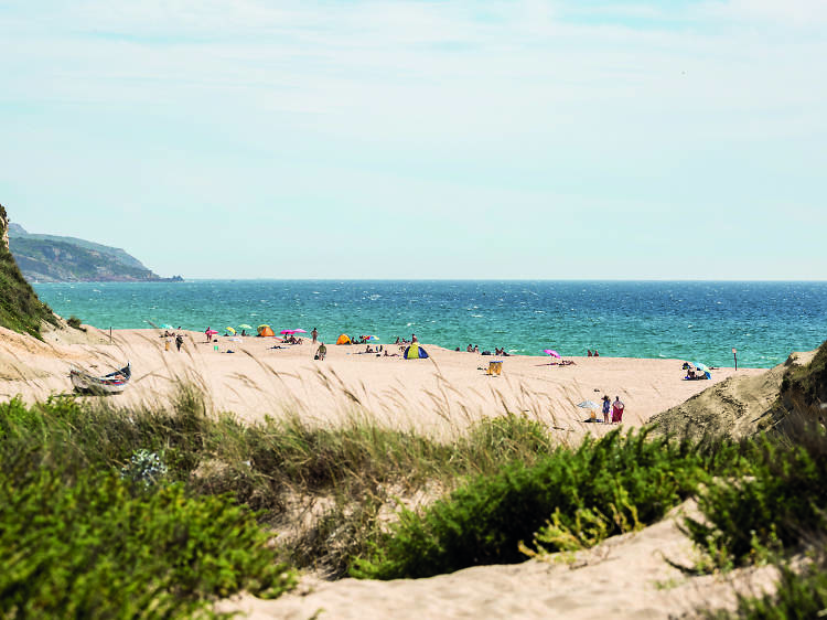 Praias naturistas. Dispa-se de preconceitos nestes areais