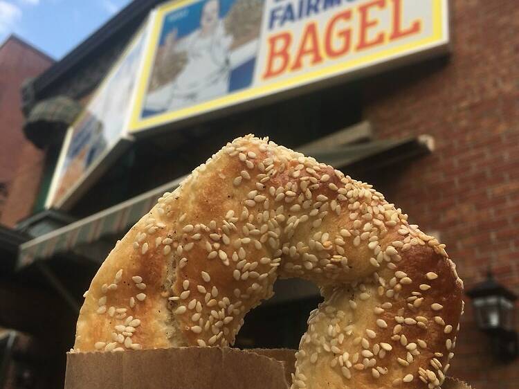Bagels at Fairmount and St-Viateur