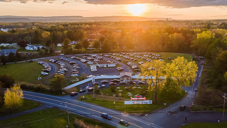 Jericho Drive-In and Twist Ice Cream Shoppe (Glenmont, NY)