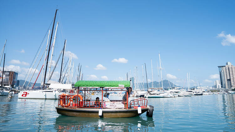 Go on a Walla-Walla boat tour