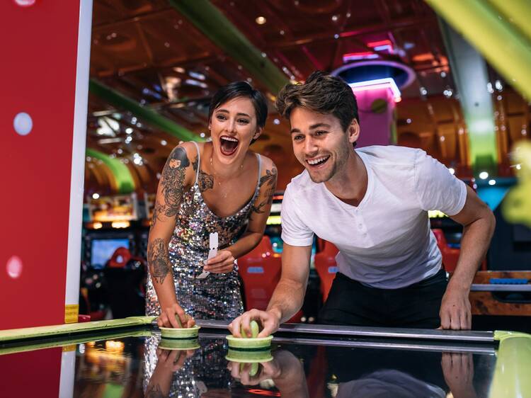 The largest entertainment centre in the heart of downtown Montreal is open The largest entertainment centre in the heart of downtown Montreal is open