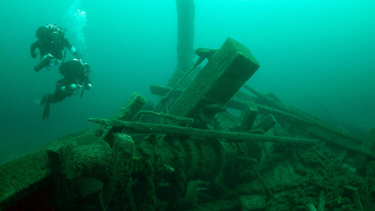 Scuba dive through 19th-century shipwrecks | Shipwreck Coast, WI
